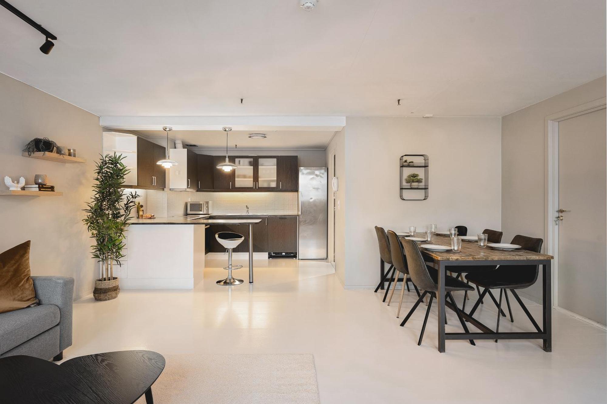 Arctic Homes - Downtown Penthouse Тромсё Экстерьер фото